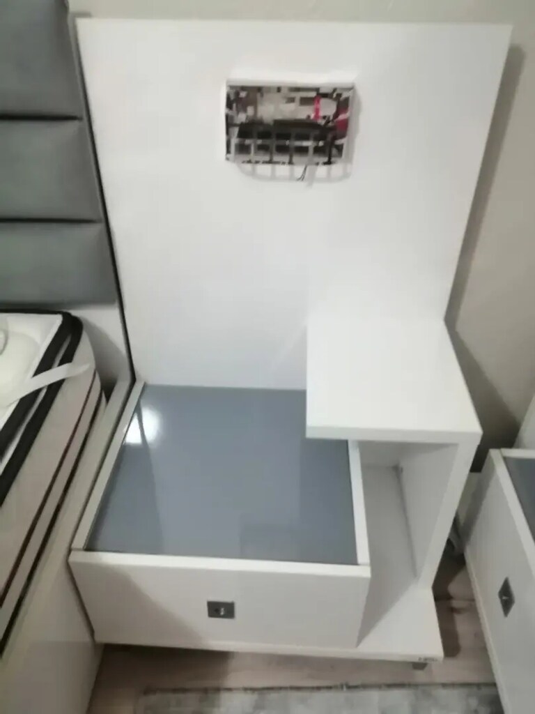 Işıklı komodin - 4