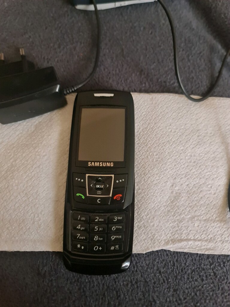 Samsung E250 - 3