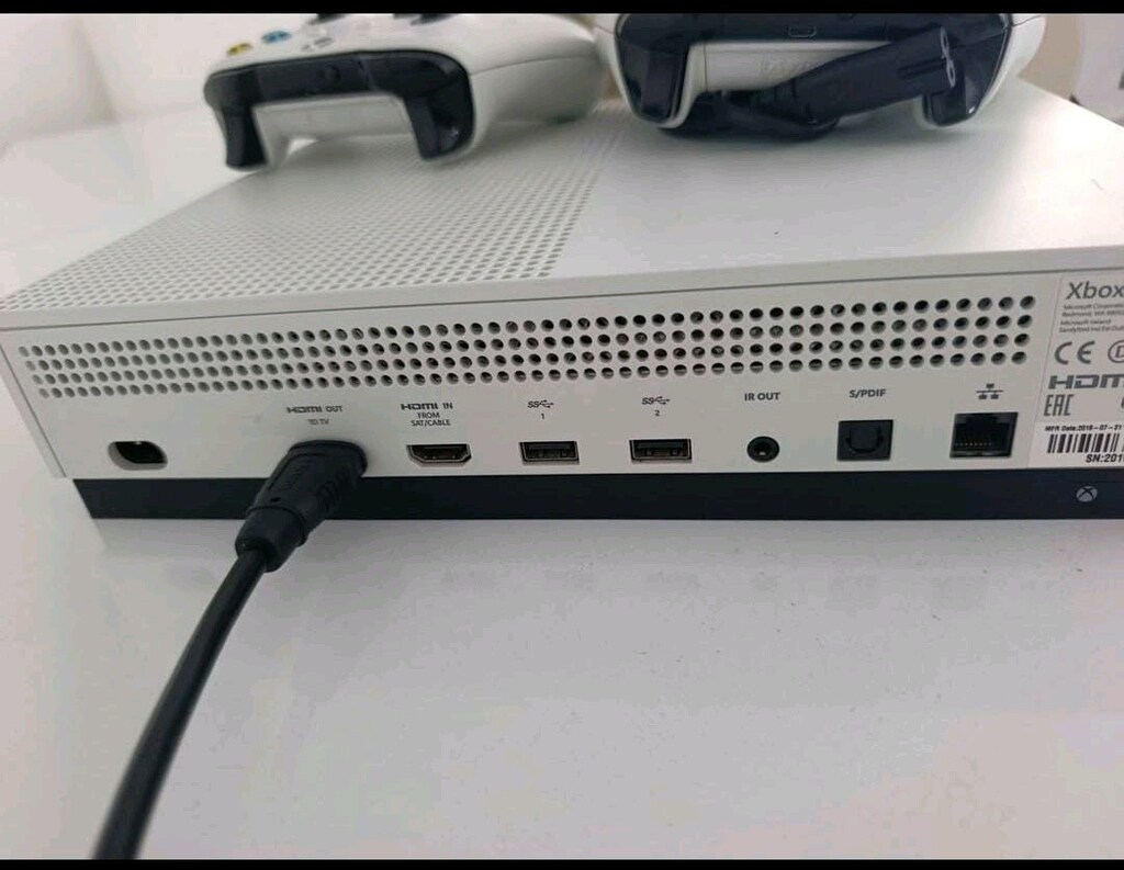 Xbox One S - 1 TB Temiz ve sorunsuz - 2