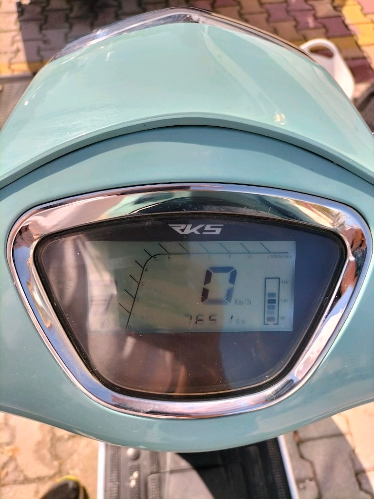Turkuaz Renkli Scooter - 5