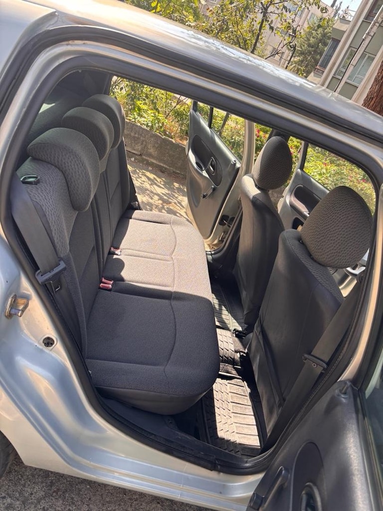 Sahininden 2005 model Renault Clio 1.2 16V - 6