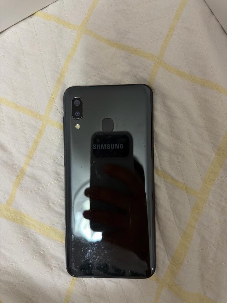 SAMSUNG A20 - 2