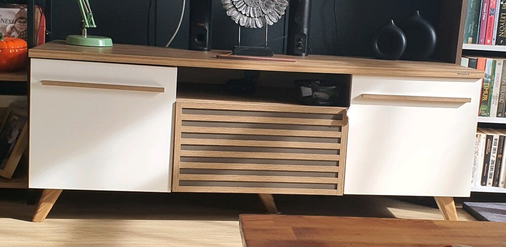 tv üniyesi - 2