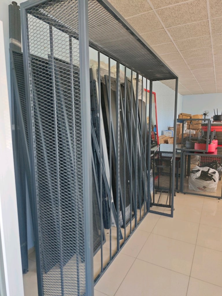 mağaza rafları komple satılıktır 300m2 - 4