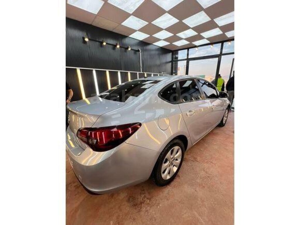 acil satılık opel astra j kasa - 3