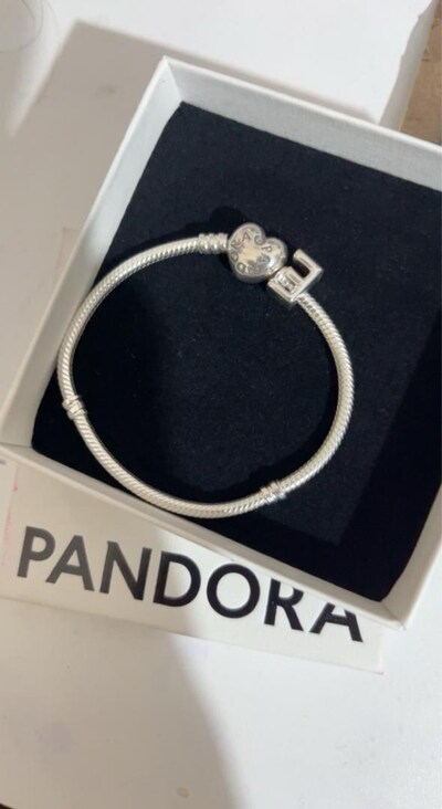 Pandora kalp klipsli bileklik ve charm