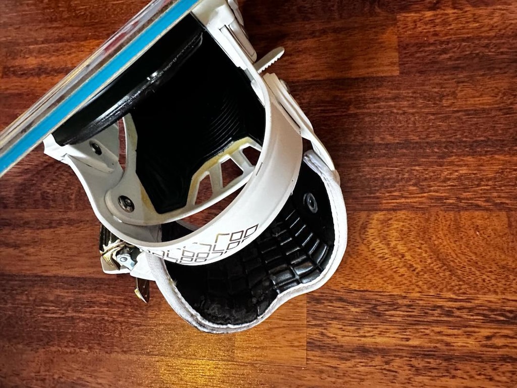 Rossignol Snowboard+ bağlamalar + Thirtytwo bot+ Burton taşıma çantası - 6