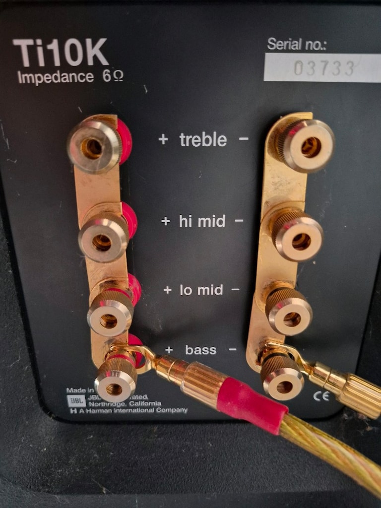 JBL Tİ 10 K Sıfır ayarında hatasız 400 W 91 Db 30Hz 30KH 5 Sürücü - 12