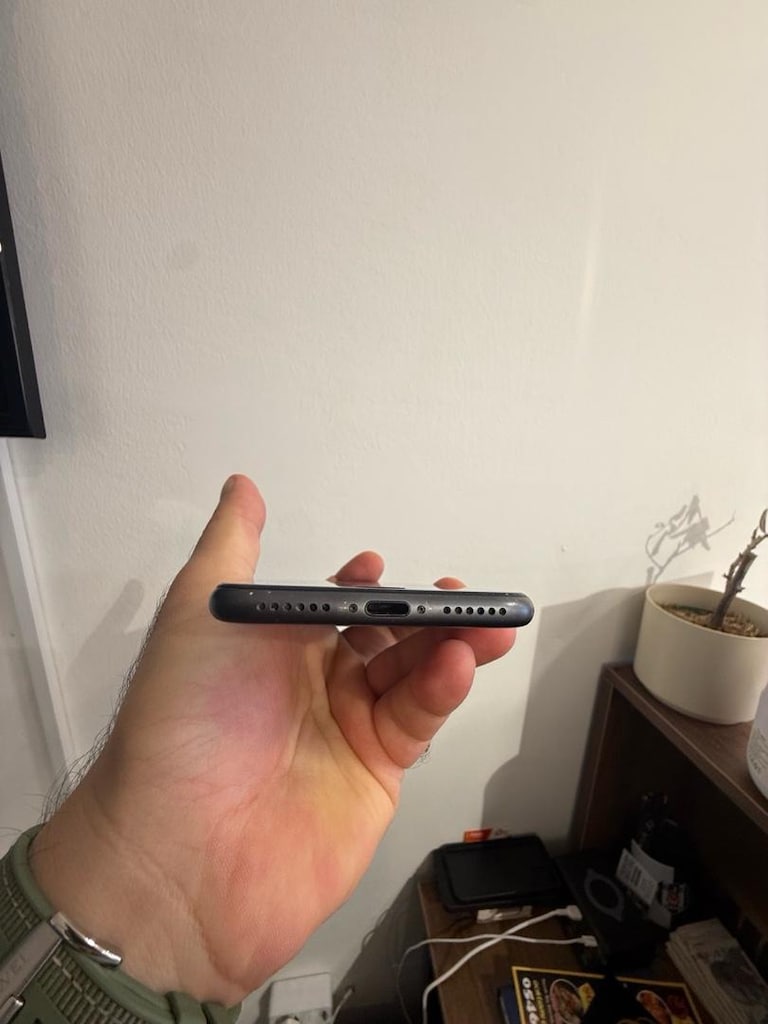 İPhone 8 64GB Siyah - 3