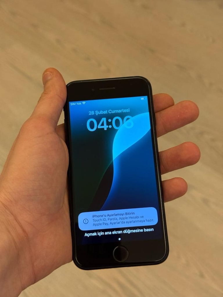 IPHONE SE 2.NESİL - 3