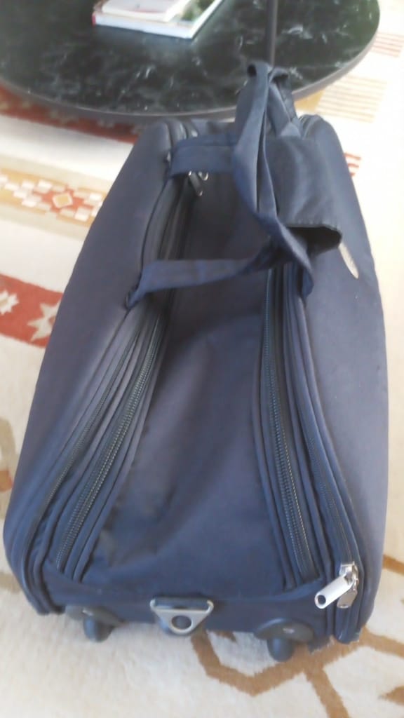 TEKERLEKLİ BAVUL TEMİZ KULLANIŞLI PAZARLIKSIZ 800 TL - 5