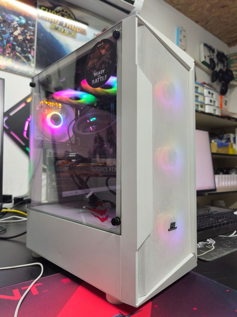 FULL TAKIM RYZEN 5 5600-16GB-1 TB M2-RTX 4060 8 GB-24 İnc 200Hz - 3
