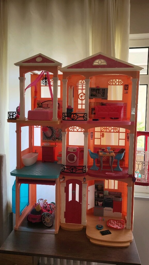 Barbie evi - 2