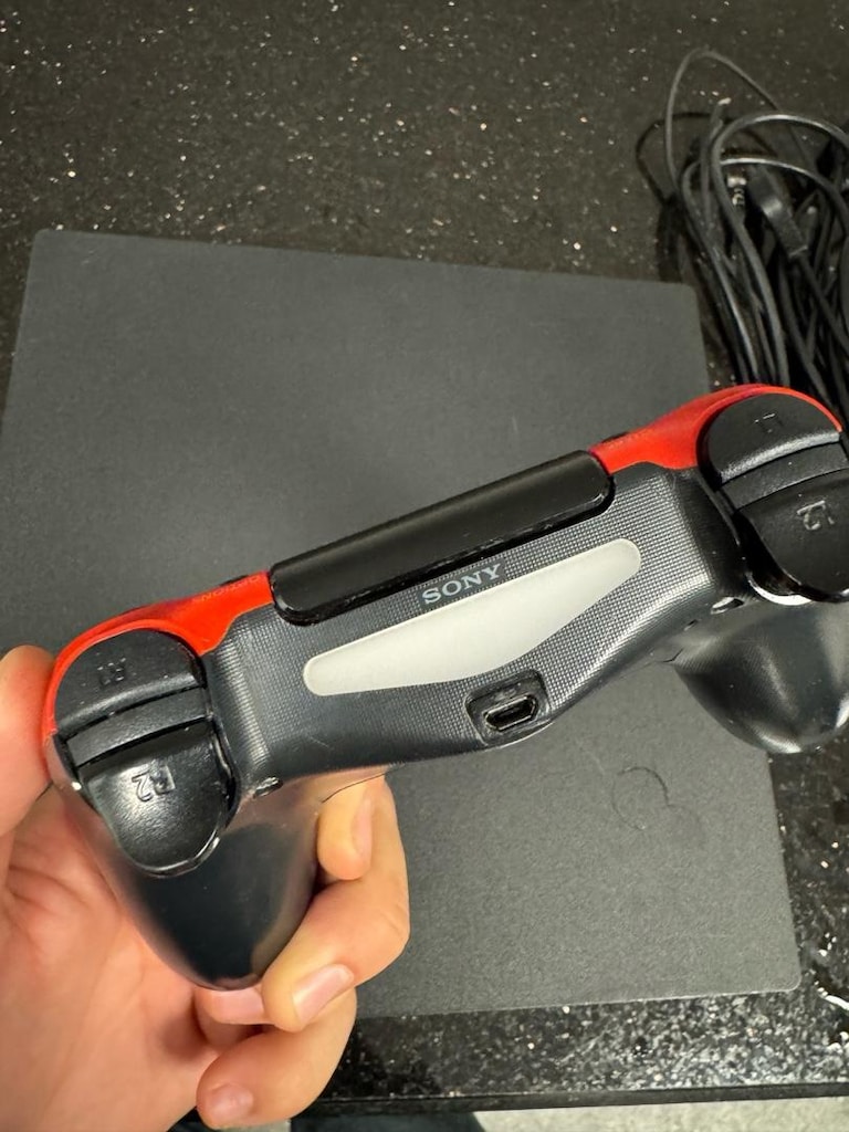 PS 4 PRO TEMİZ AÇILMAMIŞ CİHAZ - 6