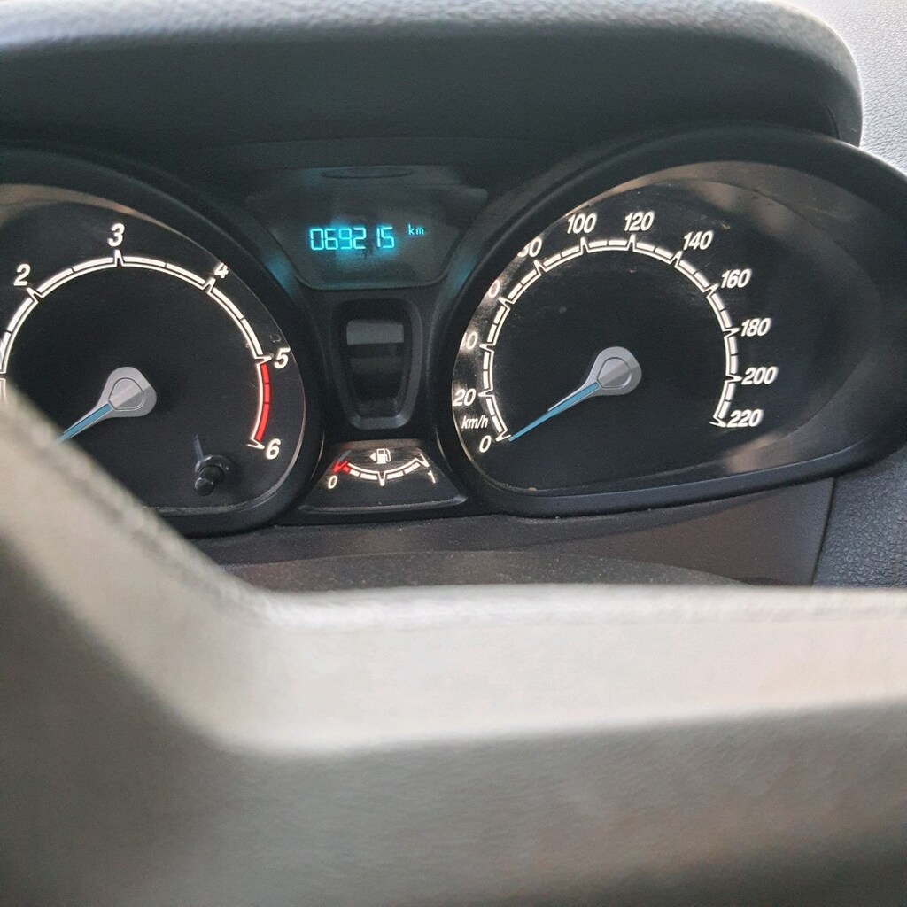 67500 km ford courier trend - 4
