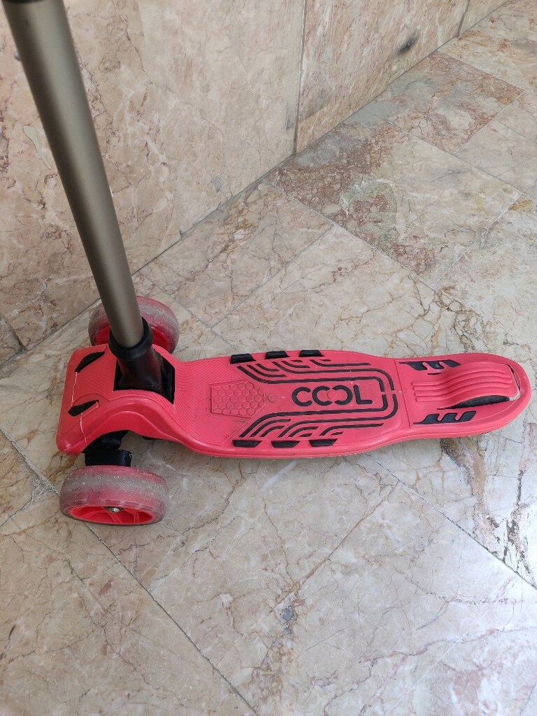 Cool Wheels 3 Tekerlekli Işıklı Maxi Scooter Pembe (Katlanabilir) - 7