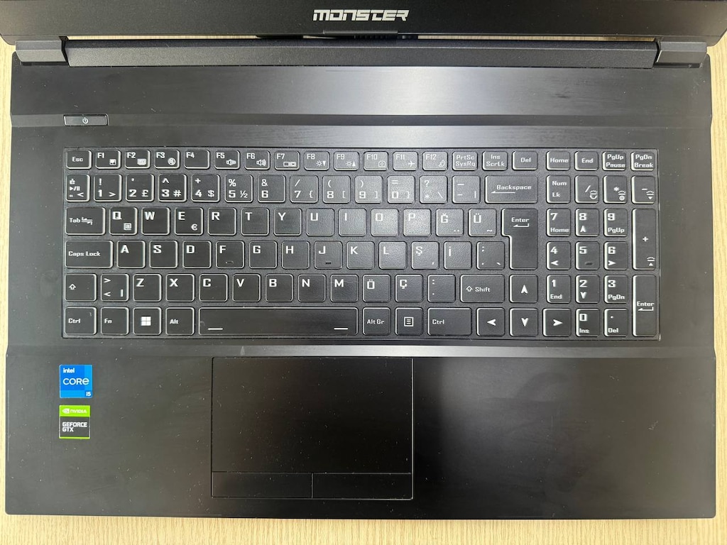 DEV EKRAN MONSTER *İ5 11400H İŞLEMCİ *16GB RAM *1TB SSD *1650 4GB E.K - 5