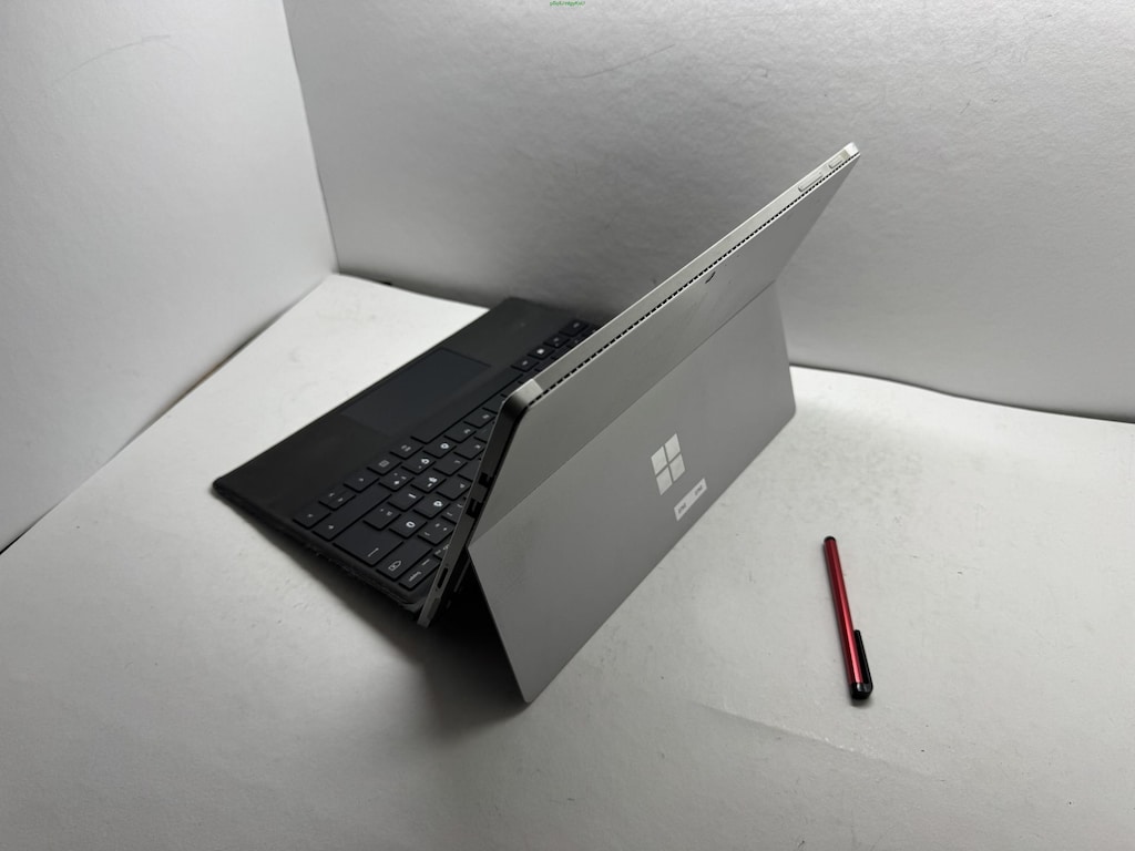 SURFACE İ5 6. NESİL 8 GB RAM 256 NVME DOKUNMATİK + KALEM - 4
