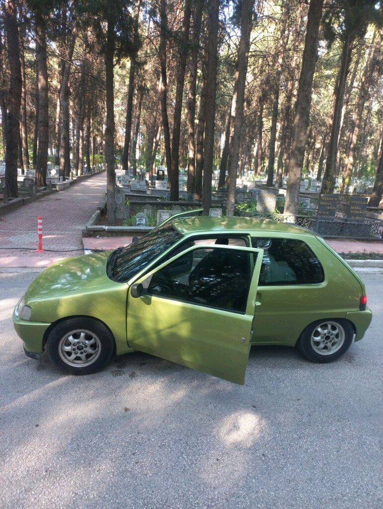 PEUGEOT 106 XR - 2