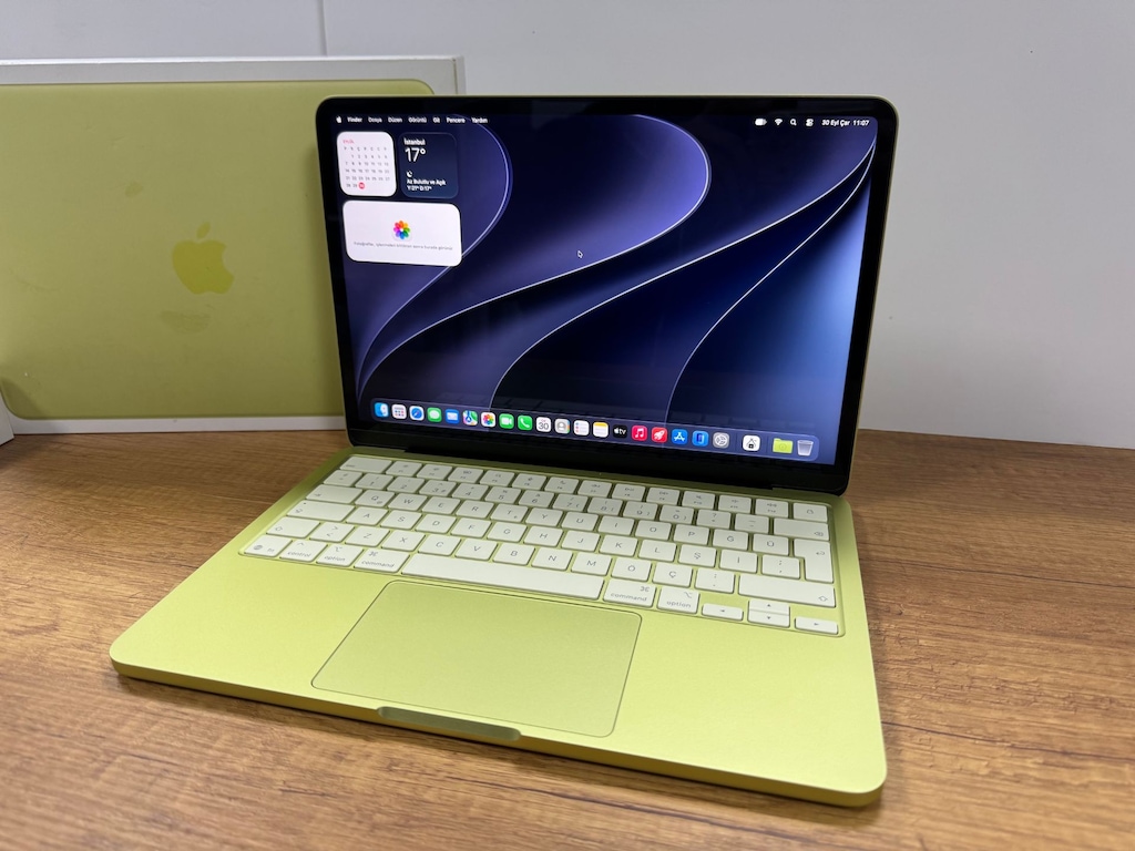 APPLE MACBOOK NEO 8 GB 256 GB LAPTOP GARANTİLİ - 2