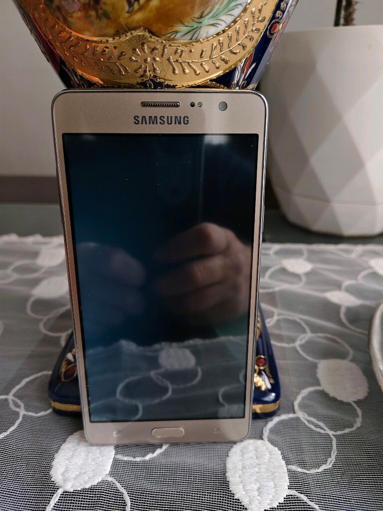 SAMSUNG GALAXY ON7 - 7