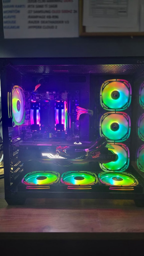 RYZEN 5 5600 & 1TB M2 & RTX3070Tİ & 32GB RAM & AKVARYUM KASA - 11
