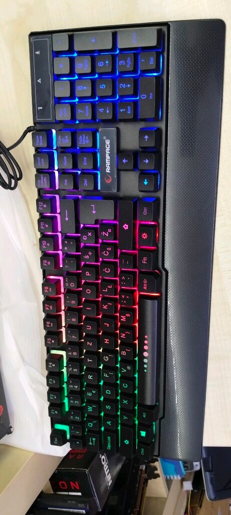 RAMPAGE KLAVYE+MOUSE PAD+MOUSE RGB - 6
