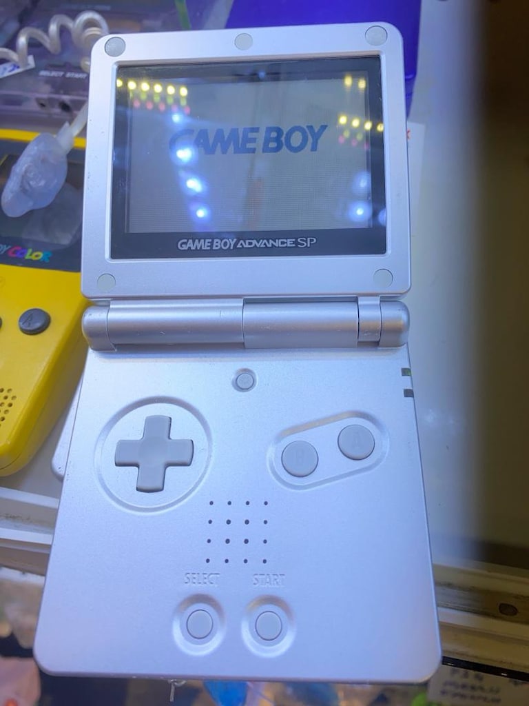 Nintendo gameboy ADVANCE sp - 3