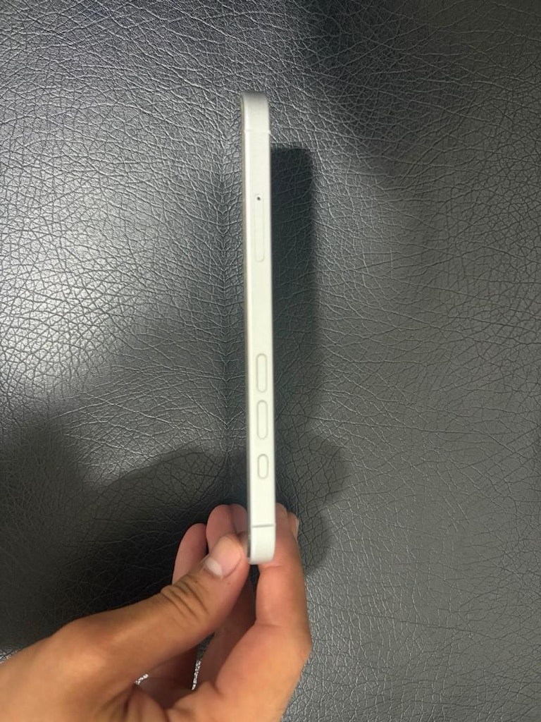 iPhone 17 - 3