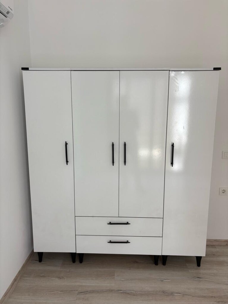 sıfır ürün kaliteli , 4 kapaklı elbise dolabı - 2