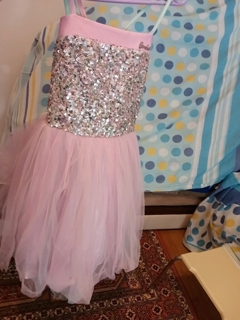 kız çocuk Barbie abiye