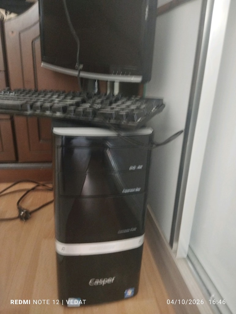 Bilgisayar. diz üstü aldığım için satılıktır.. - 2