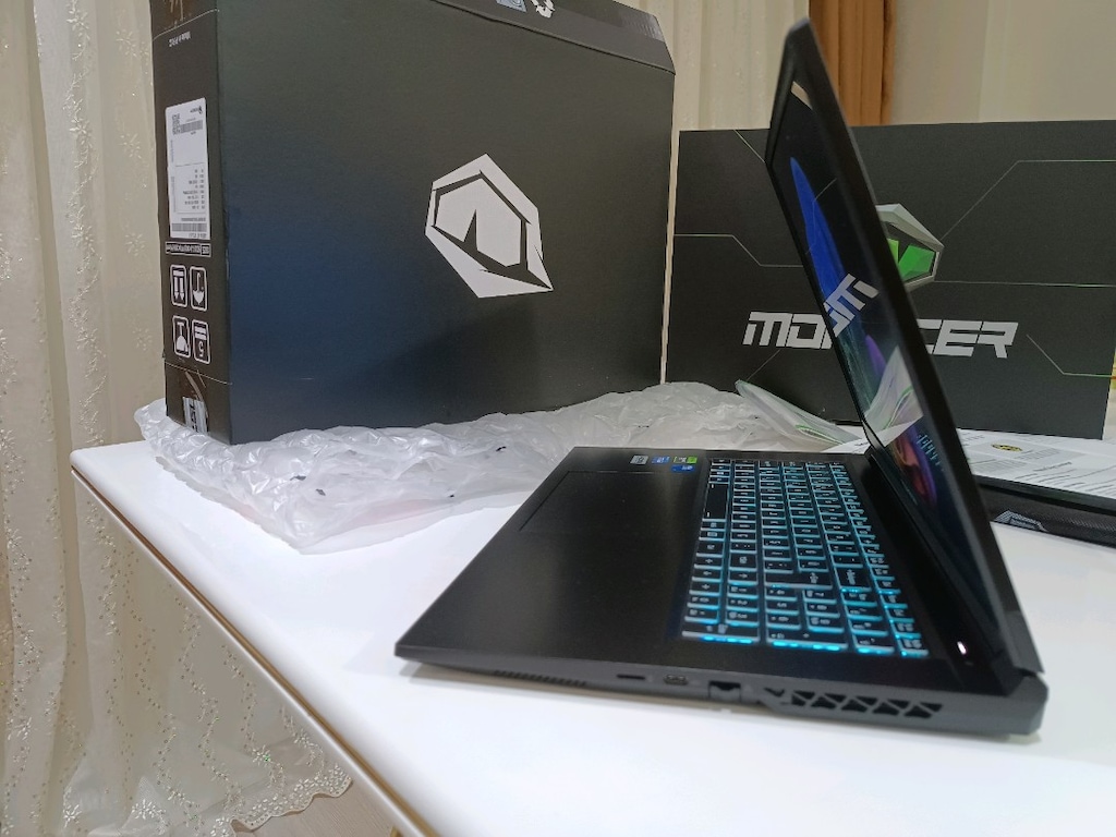 1 aylık MONSTER ABRA 17.3/144HZ/ CORE 7 ULTRA 250H 16 GB /1 TB - 11