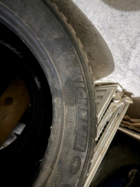 235 50 19 Michelin Alpin kışlık lastik