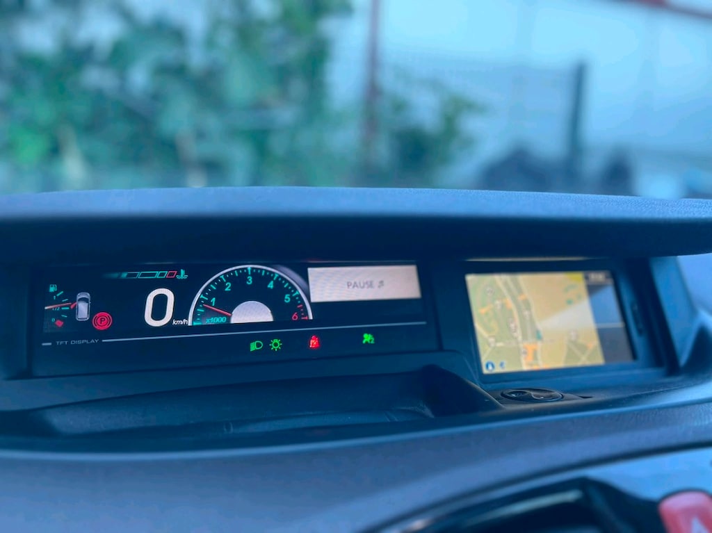 Renault Grand Scenic - 12