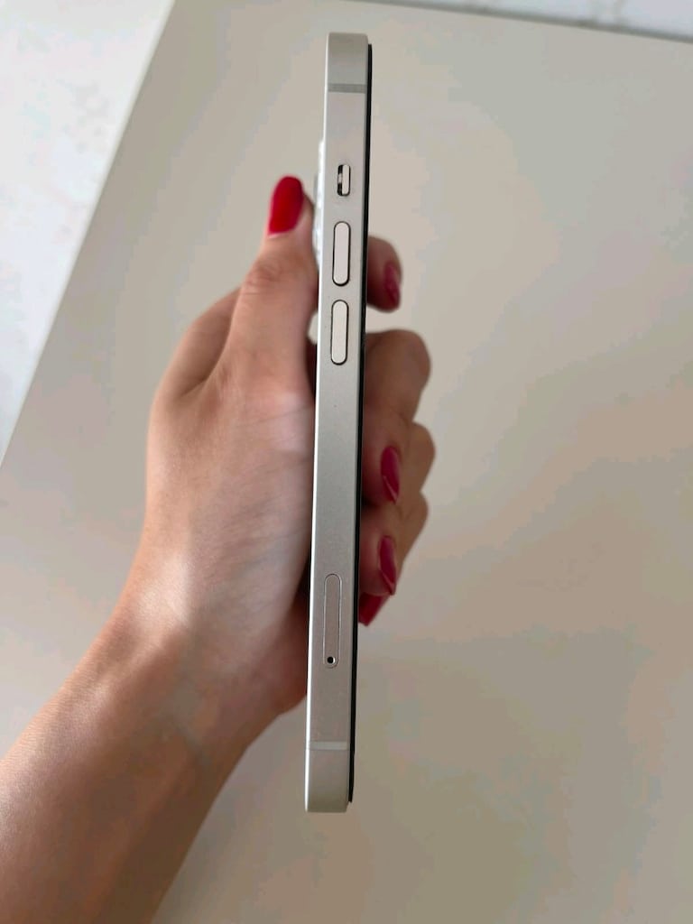 iPhone 13 – 128 GB - 3