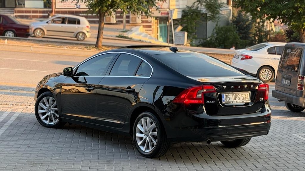 SİYAH İNCİ 2015 MODEL VOLVO S60 ADVENCE 1.6 D2 SUNROOFLU - 3