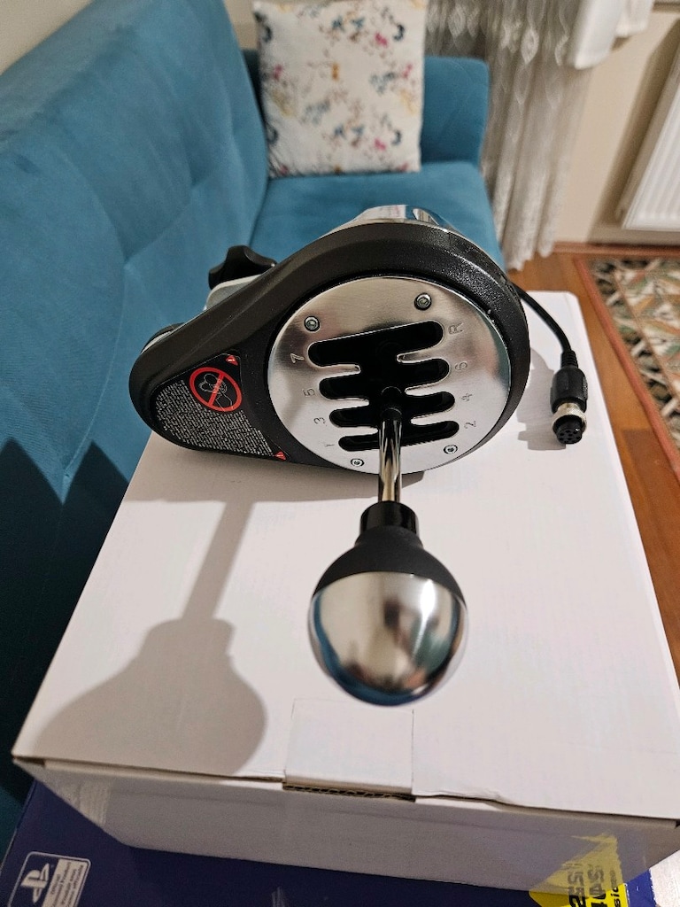 Thrustmaster T300RS GT + TH8A Vites (Direksiyon Seti + Vites) - 10