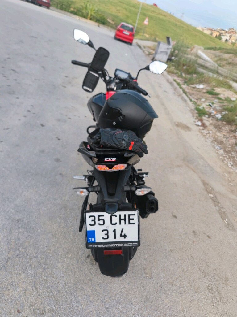 TVS RTR 200 4V - 5
