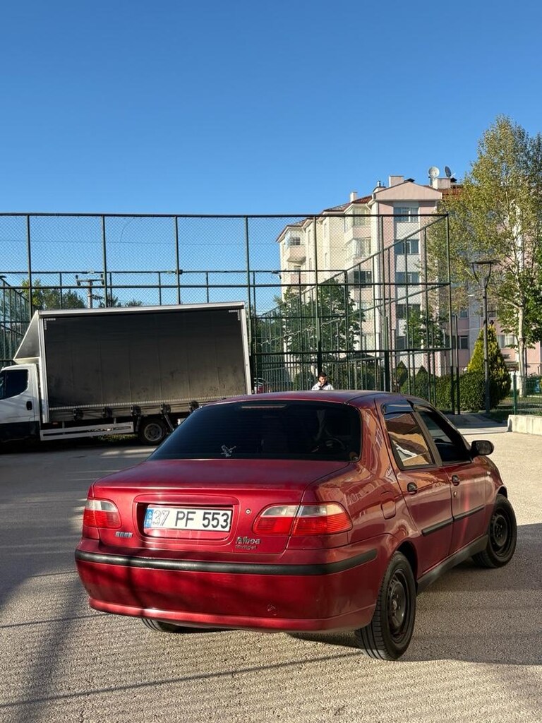 2004 fiat albea - 2