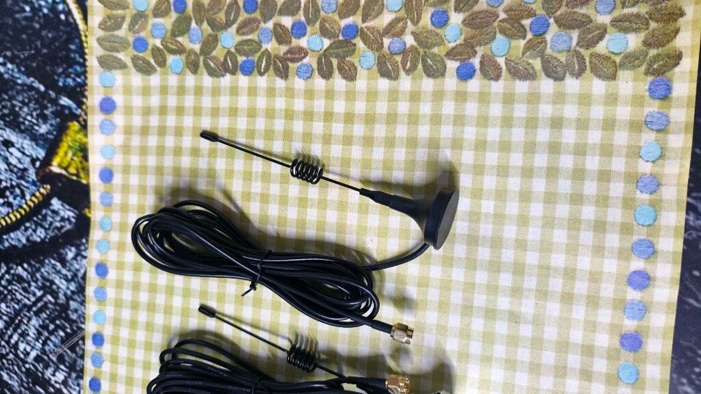 Sıfır 3dBi SMA Erkek Konnektörlü Mıknatıslı GSM Anten (3 Metre Kablo) - 8