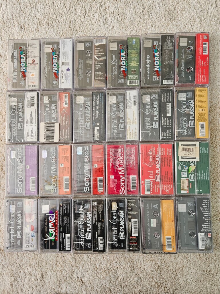 24 Kaset Murat Boz Sertab Erener Serdar Ortaç Kutsi İzel Gülşen Bengü - 2