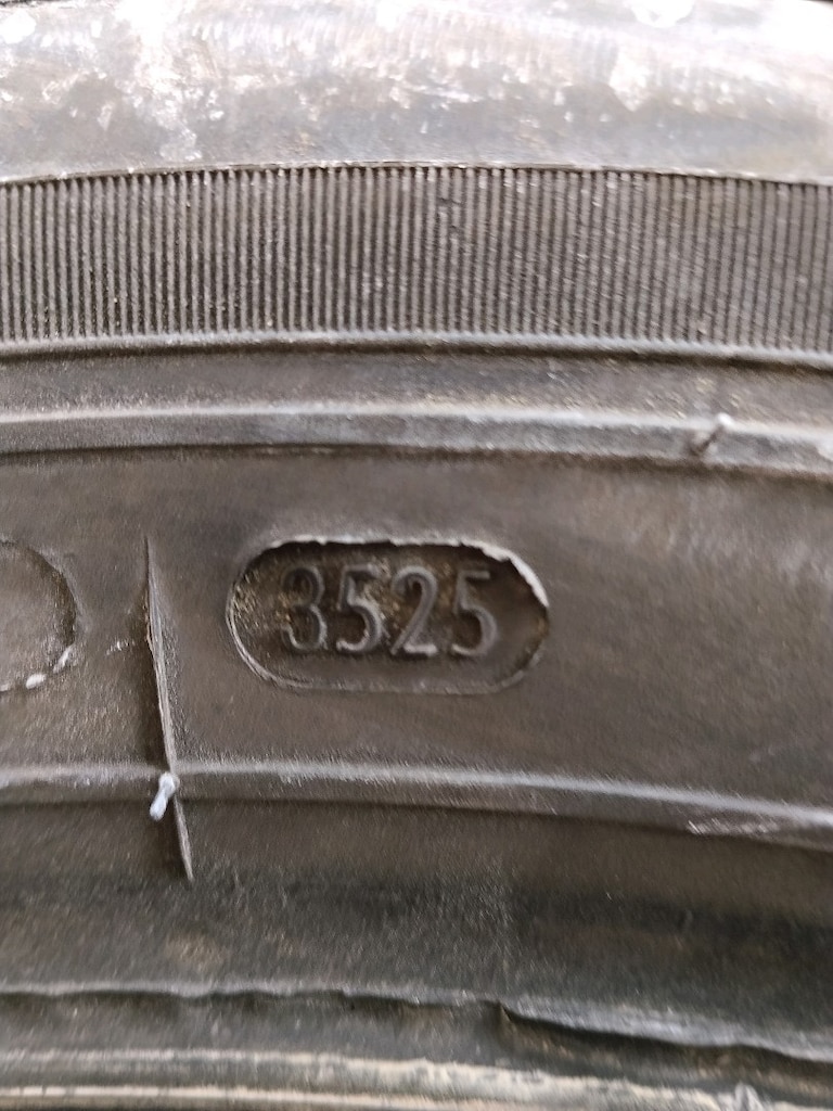 215 55 17 - 3