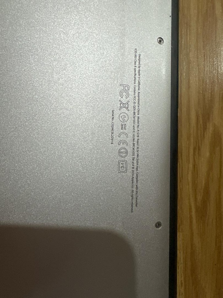 2010 MACBOOK PRO - 7