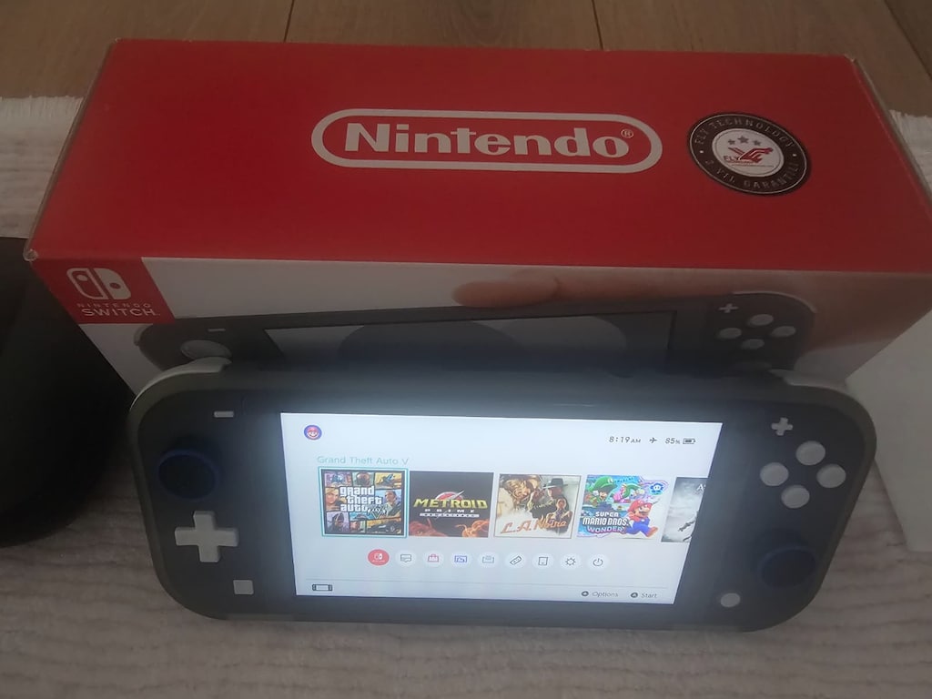 Nintendo Switch Lite +Modchip+ Aksesuarlı+ Kioxia 1 tb hafızalı - 6