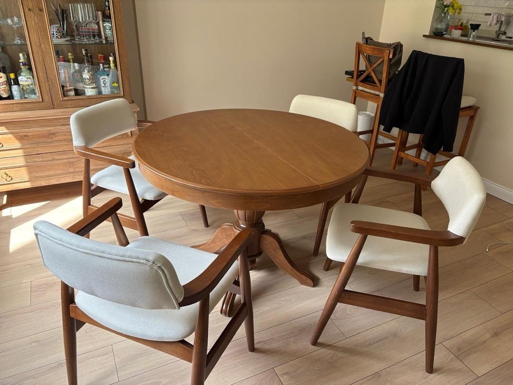 110 cm Açılır Masa ve 4 adet Sandalye