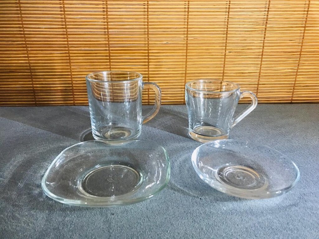 2 Adet Çay Bardağı-2 Adet Bardak Altlığı - 2