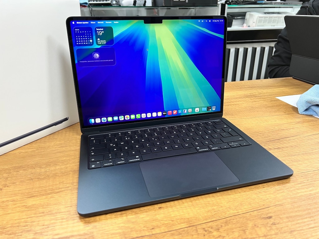 GARANTİLİ MACBOOK M2 16 GB 256 GB LAPTOP - 3