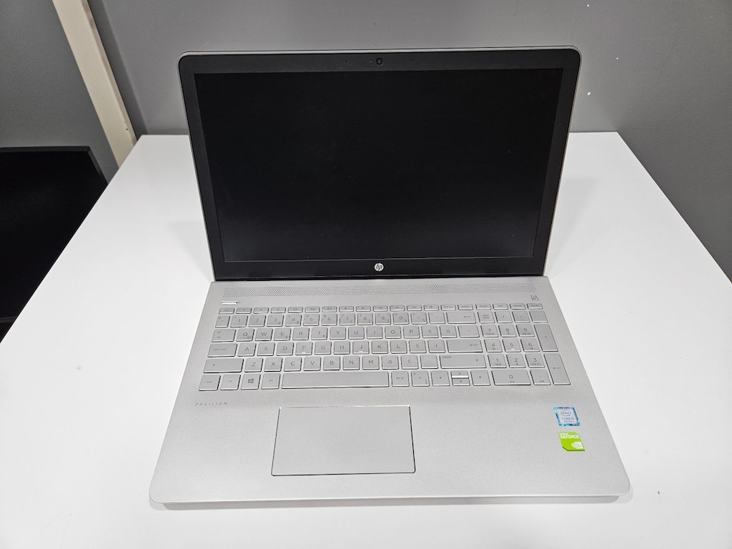 HP İ5 8.NESİL + 12 GB RAM+ 2 GB EKRAN KARTI+ FULL HD - 3