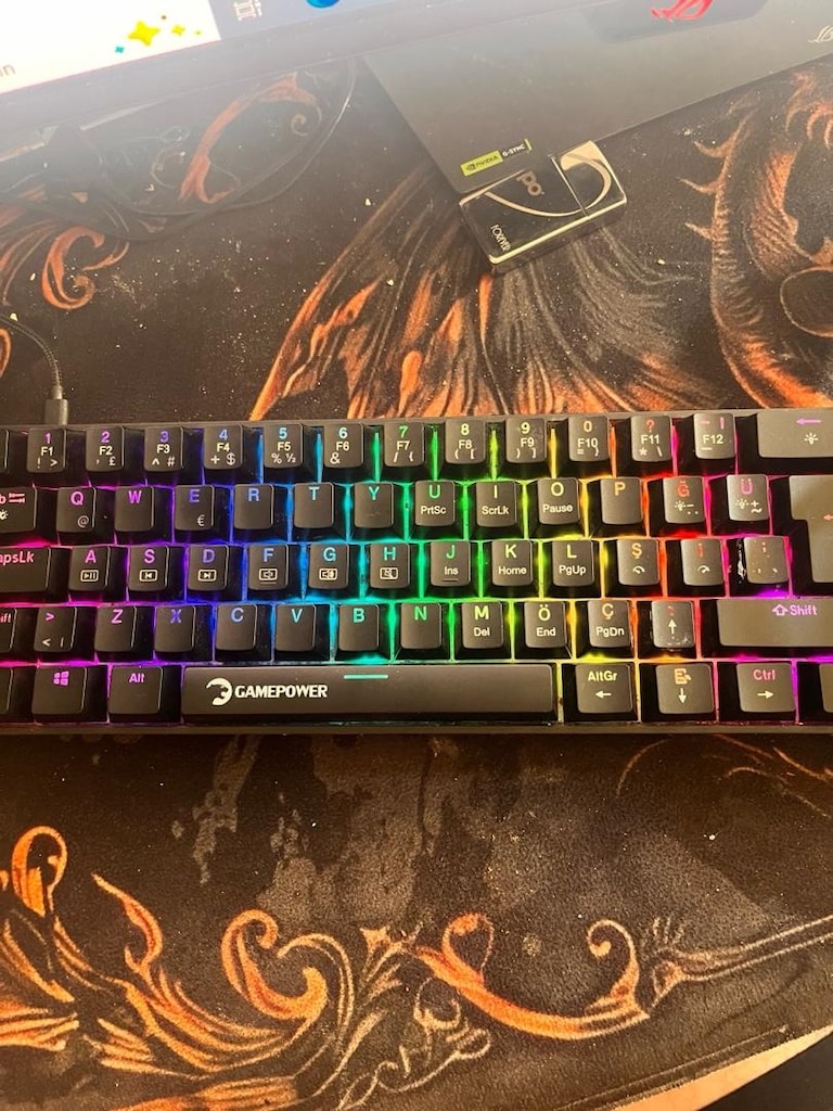 Gamepower mekanik klavye - 2